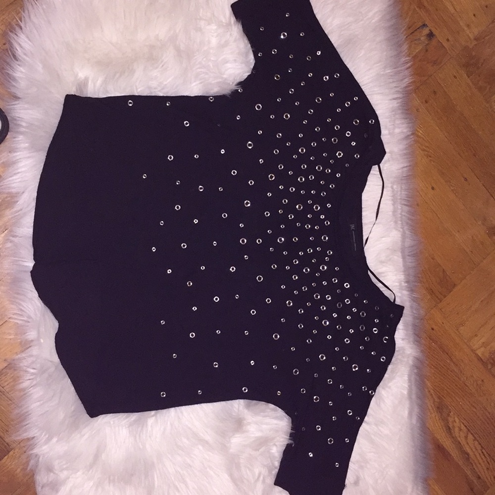 INC Black short sleeved high low top w/rivets